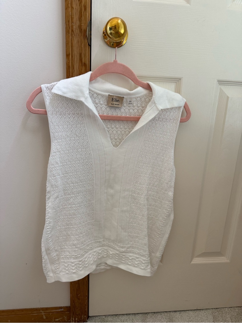 Elie Tahari White Sleeveless Knit Collared Camisole